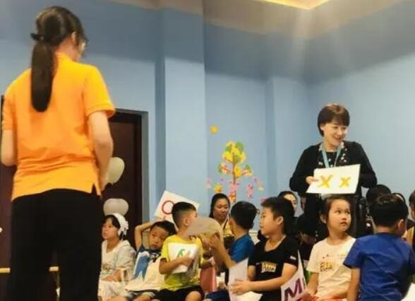 環(huán)球國際英語