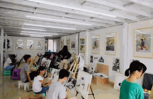 京熹美術(shù)培訓(xùn)