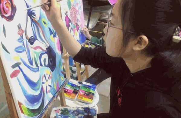 紅葡萄少兒美術