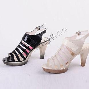 貴小姐鞋業(yè)