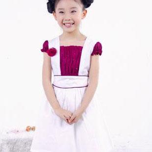 愛(ài)朵兒童裝