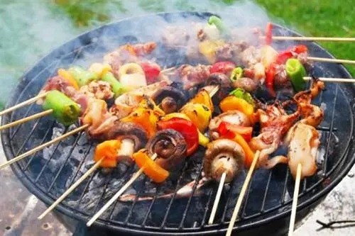 兄弟聯(lián)燒烤