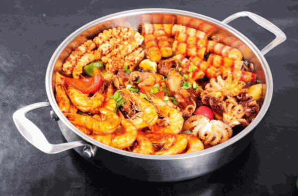 鴻記煌三汁燜鍋