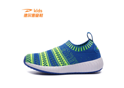 德?tīng)柣萃? /></p><p>面對(duì)高度同質(zhì)化的行業(yè)競(jìng)爭(zhēng)態(tài)勢(shì)，德?tīng)柣菥o隨運(yùn)動(dòng)生活化的產(chǎn)業(yè)趨勢(shì)，以極限運(yùn)動(dòng)為載體，詮釋自由活力、挑戰(zhàn)超越的品牌精神。以街頭展現(xiàn)潮流，彰顯年輕、酷動(dòng)的品牌個(gè)性，傾力打造中國(guó)運(yùn)動(dòng)生活產(chǎn)業(yè)的潮流品牌。經(jīng)過(guò)多年的不斷發(fā)展壯大，現(xiàn)已確立了明確的發(fā)展方向，依托完備的品質(zhì)管理體系、科學(xué)的推廣策劃、成熟的銷(xiāo)售網(wǎng)絡(luò)，真誠(chéng)的服務(wù)，致力于為中國(guó)消費(fèi)者提供動(dòng)感、有型的運(yùn)動(dòng)生活裝備。</p><p><img src=