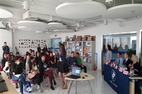 明日東方國(guó)際教育