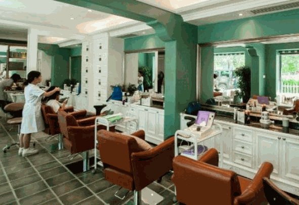 博士園養(yǎng)發(fā)館