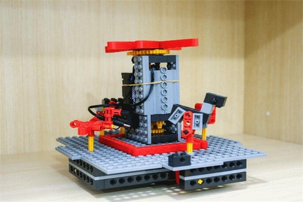 中科智谷修曼機(jī)器人