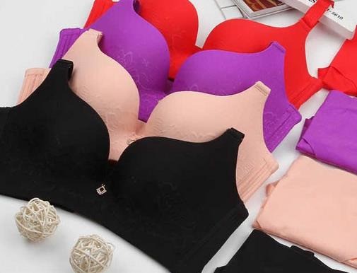 國色天香內(nèi)衣