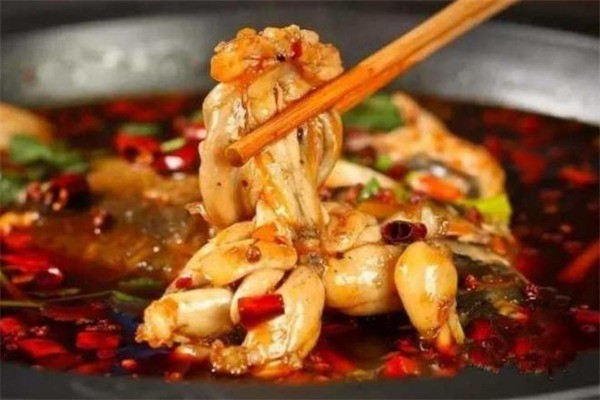 麻煩李美蛙魚(yú)頭火鍋