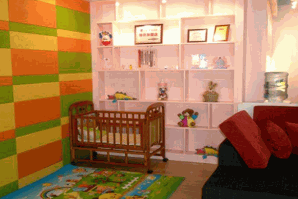 愛嬰淘母嬰生活館