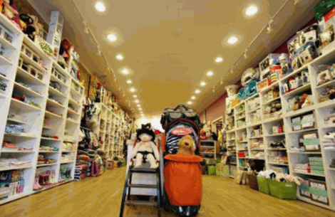 金彭母嬰生活館