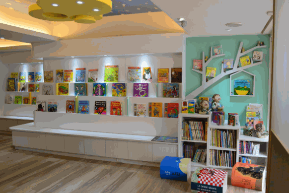 藍(lán)魚繪本館