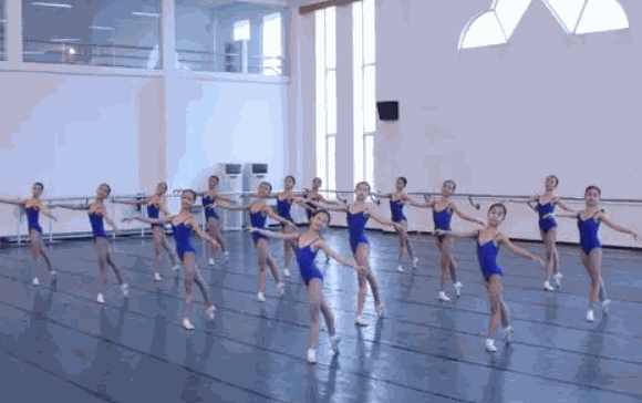 晨曦藝術(shù)培訓(xùn)