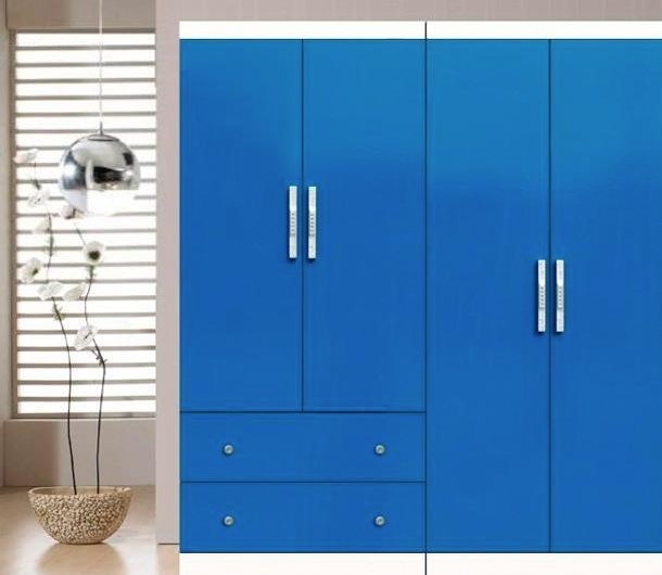 藍B衣柜
