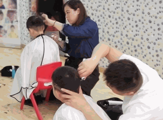 童剪兒童理發(fā)