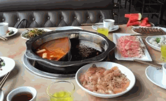 重慶鄉(xiāng)水源火鍋店