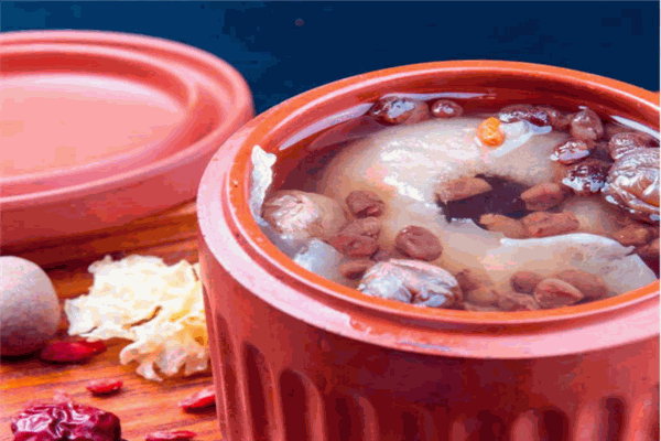 紫砂遇見(jiàn)梨