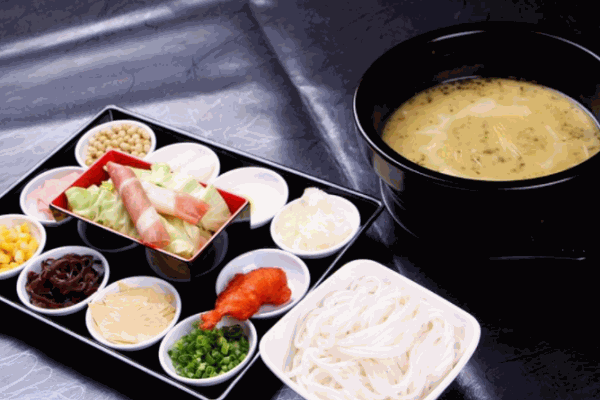 永盛云南過橋米線