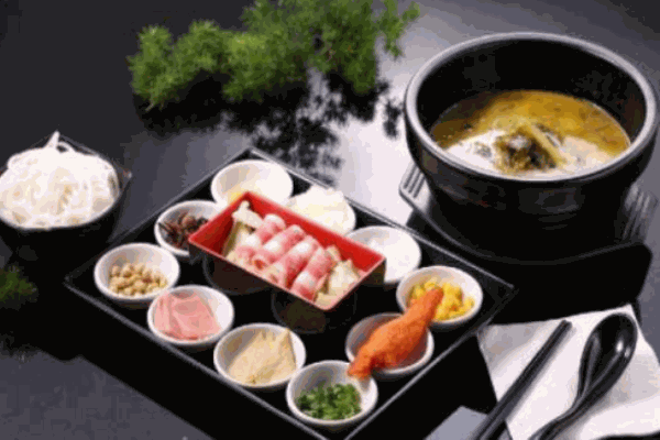 永盛云南過橋米線