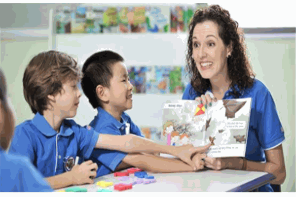 華美知國(guó)際青少兒英語(yǔ)