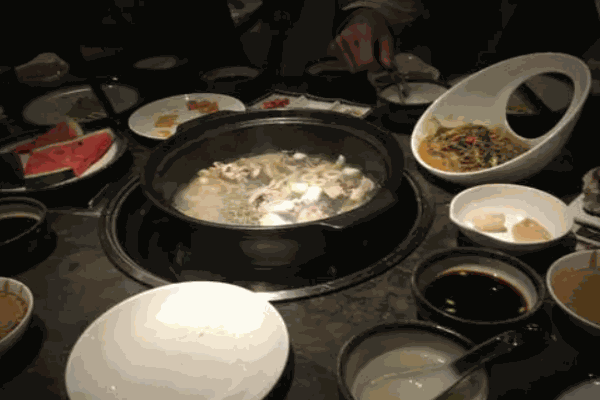 同仁四季椰子雞音樂主題餐廳