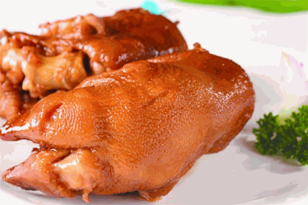 金膀蹄鳴烤豬蹄