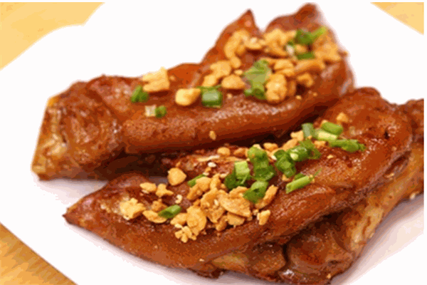 金膀蹄鳴烤豬蹄