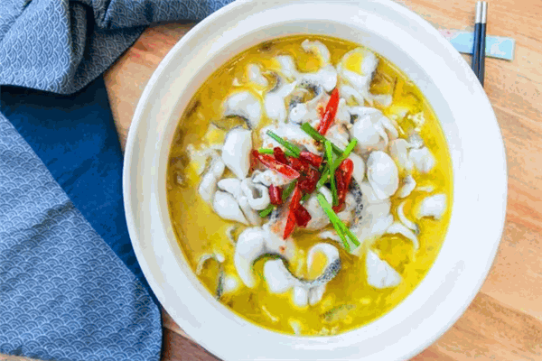 楊源快餐一人一份酸菜魚