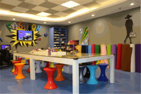 三元色美術(shù)培訓(xùn)中心