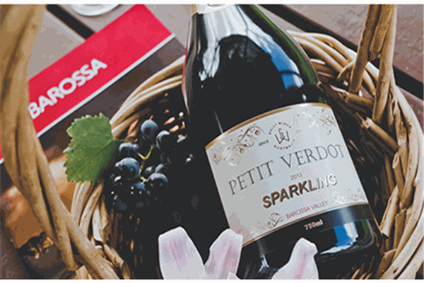 溪谷風(fēng)紅酒