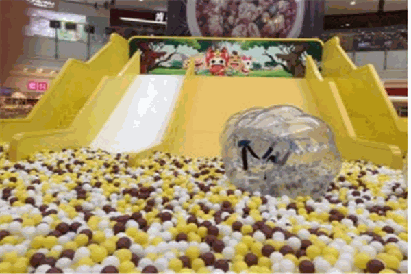 四贊游樂淘氣堡