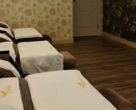 金鳳凰千年足浴