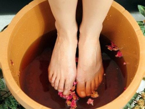 金鳳凰千年足浴
