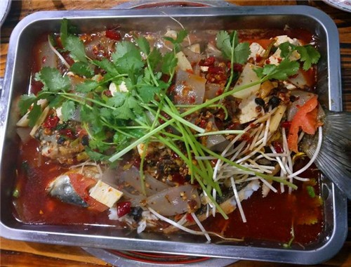 結兄石鍋魚烤活魚