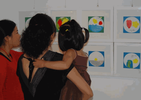 新街口彩翼兒童美術(shù)