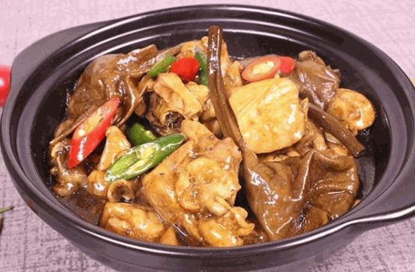 騰騰家黃燜雞米飯