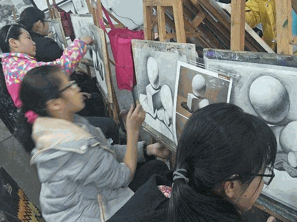 龍果美術(shù)教育