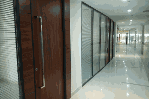 萬(wàn)翔居紗門窗