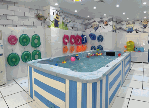 金一嬰兒游泳館