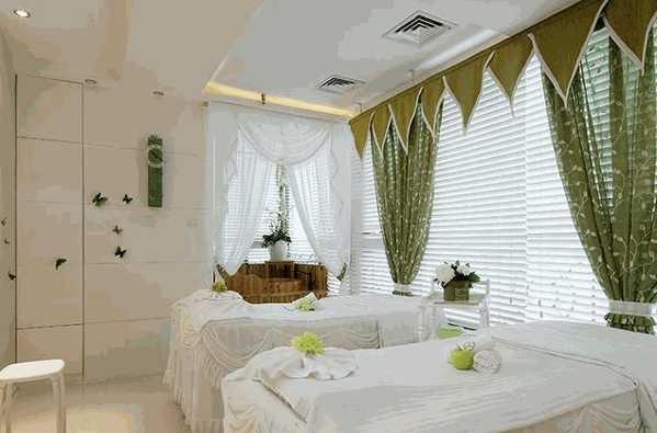 寶嘉康蒂美容院