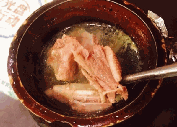 恰粉恰湯拌粉瓦罐湯