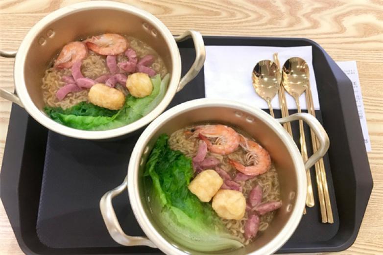 實在功夫泡面小食堂