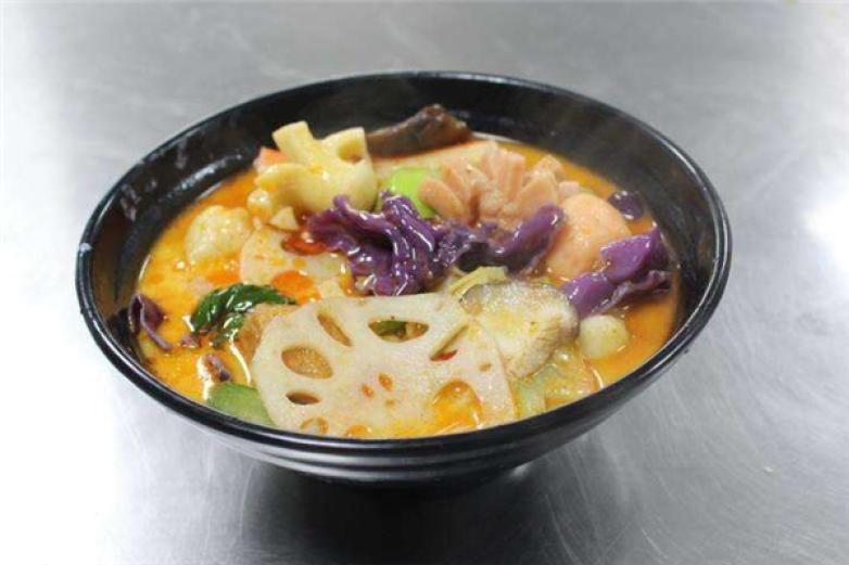 無奇骨湯麻辣燙