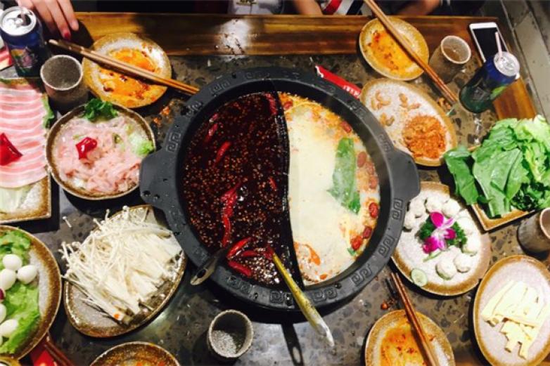 犟娃重慶老火鍋