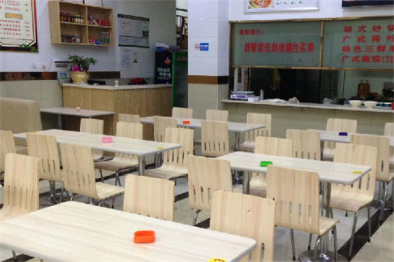 佐夫旋轉(zhuǎn)麻辣燙