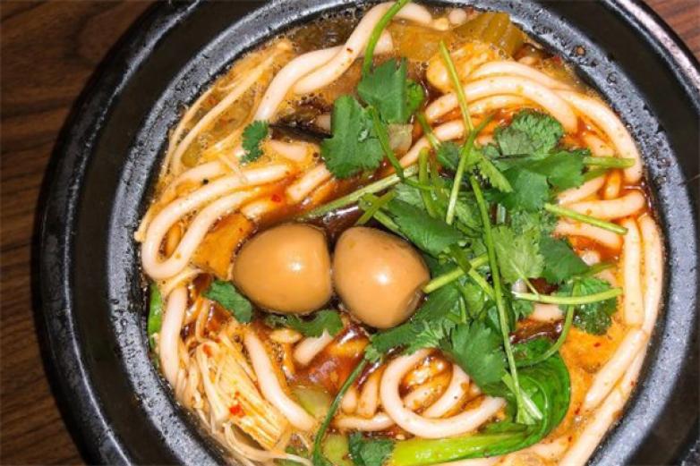 粉面桃花土豆粉