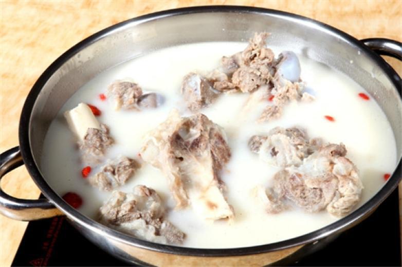 骨津坊鈣骨火鍋