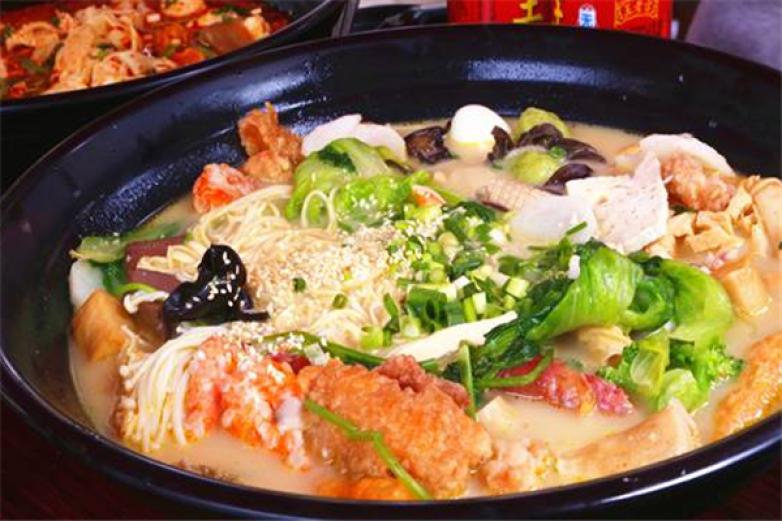 外婆灣骨湯麻辣燙