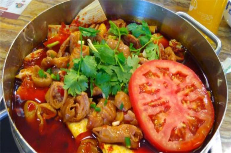 香如木樨火鍋?zhàn)?/></p><p>沒錯，餐飲行業(yè)作為一個永不衰落的行業(yè)，一直都是加盟者的熱門行業(yè)，那么在餐飲行業(yè)都有哪些不錯的加盟品牌呢？不妨來看看香如木樨火鍋?zhàn)邪桑∠闳缒鹃鼗疱佔(zhàn)惺遣惋嬓袠I(yè)的新航標(biāo)，隸屬于昆明市香如木樨餐飲有限公司，主要經(jīng)營的產(chǎn)品有美味、鮮香的火鍋等</p><p><p>美味健康，在當(dāng)前的餐飲行業(yè)中非常出彩</p></p><p><img src=