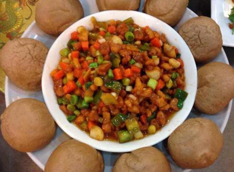 周老太苗寨鐵鍋燜鴨